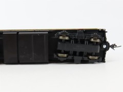 HO Stewart 8470 GN Great Northern EMD F3A Ph. IV Diesel No# – DCC ONLY w/ Sound