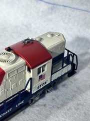 Nice AHM Seaboard Coast Line RR Bi-Centennial GP-18 Loco HO