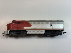 HO Scale Santa Fe Warbonnet F Series Locomotive #307