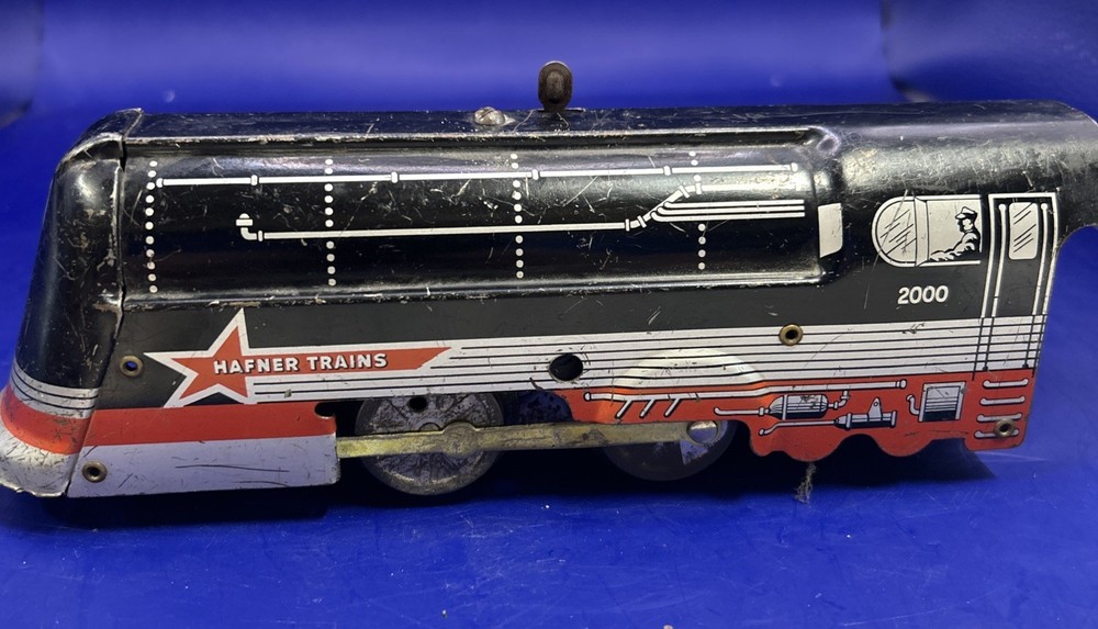 Hafner 2000 O Wind Up Locomotive Train