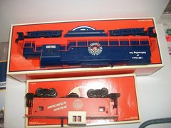 LIONEL 6-28515 & 17626 ” SERVICE STATION ALCO C-420 & CABOOSE , EX+ ” LOT #46431