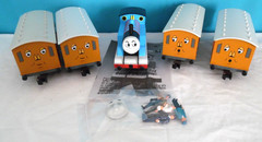 Lionel Thomas & Friends Train Engine w/ 2-Annie & 2-Clarabel Cars, O Gauge