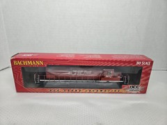 Bachmann 67201 Ho EMD SD40-2 Diesel DCC Sound Locomotive CANADIAN PACIFIC #5612