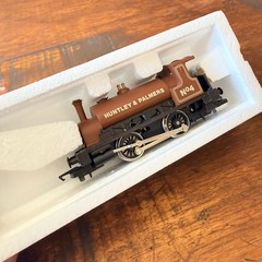 OO Scale Hornby R174 Huntly & Palmers 0-4-0T Tank Steam Locomotive