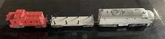 Lionel Post WW2 #2023 Union Pacific Diesel Locomotive, rail car & caboose Rare!