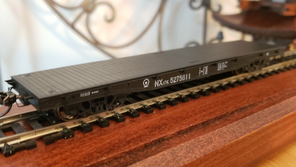 CMR Line China Rail NX17K Flat Cars 4-Unit Set in HO Scale