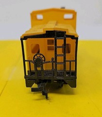 Lot 5 Cox HO Railroad Cars Big Pine Lumber/Northern Pacific NOT Tested Hong Kong