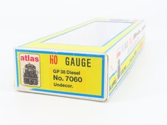 HO Scale Atlas 7060 Undecorated EMD GP38 Diesel Locomotive