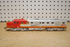 Walthers MainLine Santa Fe #50A ALCO DL-109 Diesel Locomotive HO