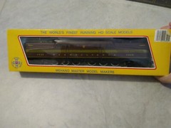 IHC HO Scale M9300 GG-1 Electric Loco Train #4828 Tuscan Red Pennsylvania 5STR