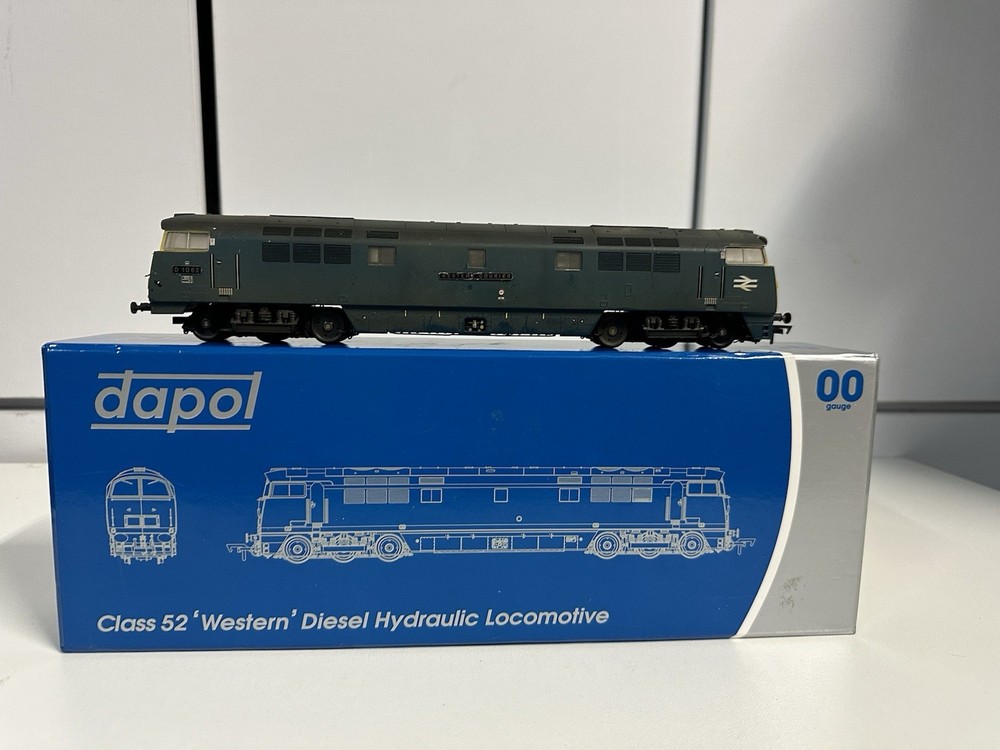 Dapol 4D-003-020 CLASS 52 WESTERN TROOPERBR BLUE FYE D1033 Weathered Boxed