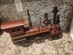 Leonardo Luna Wood and Metal Train LOCOMOTIVE