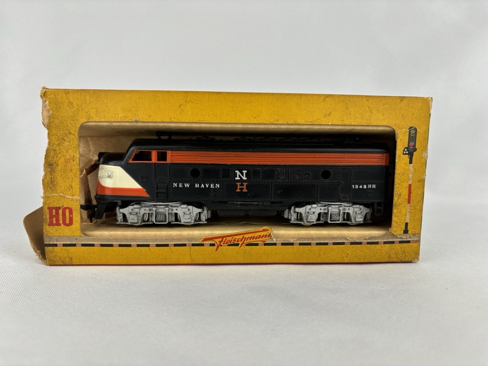 Vintage HO Electric Train Engine- New Haven #1343- FLEISCHMANN- Germany Rare