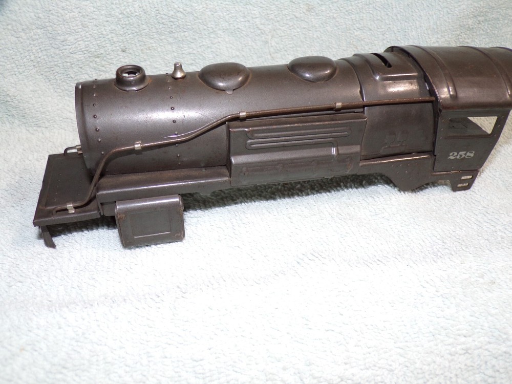Lionel Original Vintage Prewar Late 258 Steam Engine, boiler body Gunmetal Gray