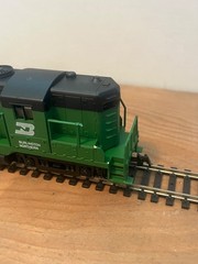AHM Ho scale burlington northern gp18 locomotive #1998