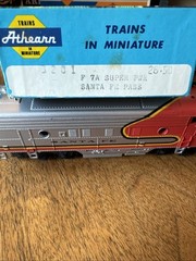 New In Original Box Athearn 3201 F7A Santa Fe Passenger W/Flywheels HO So Nice!
