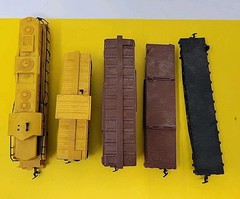 Lot 5 Cox HO Railroad Cars Big Pine Lumber/Northern Pacific NOT Tested Hong Kong