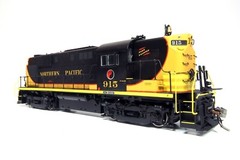 HO RS-11 (DC/DCC/Sound): Northern Pacific – Delivery: #915
