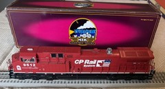 CP RAIL SYSTEM MTH #9152 NON POWERED DUMMY ENGINE O GUAGE MODEL TRAIN 18″ LONG