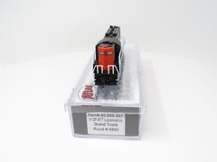 Atlas N 40005357 Grand Trunk #4930 EMD GP-9TT Diesel Locomotive Torpedo Tube
