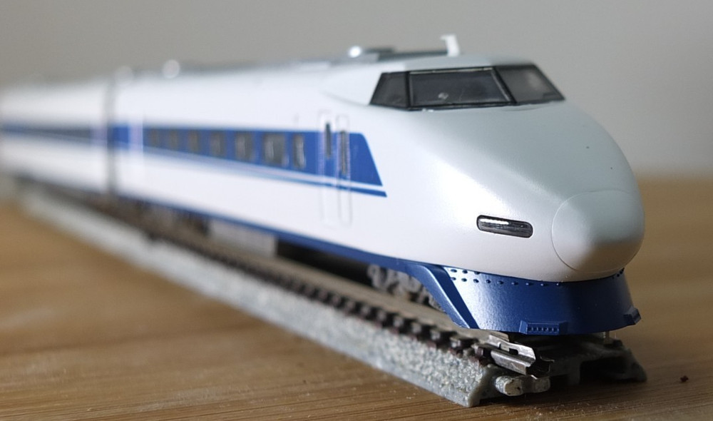 Tomix 92286 N scale JR 100 Series Tokaido Shinkansen bullet train 4 car set