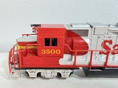 LIFE LIKE Trains HO Scale Santa Fe GP38 Diesel Powered Locomotive 3500 In Box
