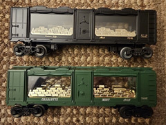 Lionel Mint Series Diesel Locomotive, 9 Mint Series Cars and Caboose hardly used