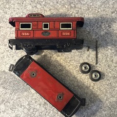 Vintage 1930’s Marx Commodore Vanderbilt locomotive and 10 Cars Untested