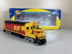 HO Athearn RTR DCC Ready Santa Fe Kodachrome GP40X #3805