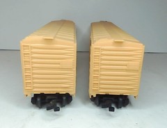 HO Scale Chessie System 3 Bachmann 50′ Box Cars and 1 Life-Like Caboose (RS630)