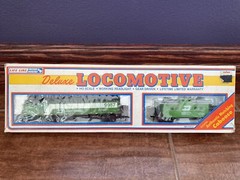 Life-Like Deluxe Locomotive Burlington Northern 9987 and UP 41576 caboose 15187