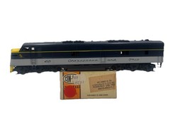 HO Scale Con-Cor #0015-002311 EMD E-7A Chesapeake & Ohio Powered DBL