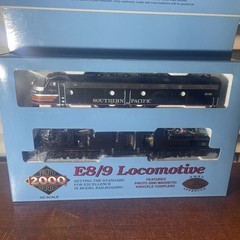 A-Unit Proto 2000 Series Limited Edition E8/9 Powered Locomotive