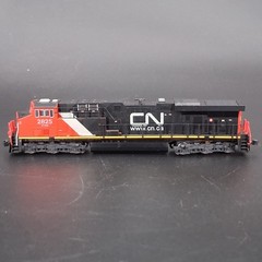 N Scale KATO GE ES44AC #2825 CN Canadian National DCC Ready in Original Box