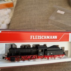 Train Lot Fleischmann Arnold PECO N-Gauge 4 Locos 26 Wagons Coaches + Track