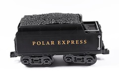 Lionel Polar Express Battery-powered Steam Locomotive and Tender 1225 – Train139