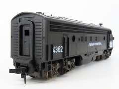 HO Scale Atlas 7047 PC Penn Central EMD FP7 Diesel Locomotive #4362