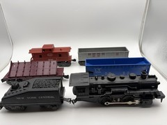 Vintage Marx 490 New York Central Train Set. With Transformer and Track. c Descr