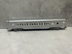 LIFE LIKE Trains HO Scale – Santa Fe Passenger Regal Arms Pullman