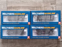 Walthers HO Penn Central 40′ 70- Ton 3-Bay Hoppers Different # Lot Deal Of 4