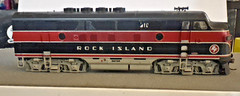 Athearn Genesis HO Rock Island EMD F2A Diesel Locomotive Analog DC Sound G22107A