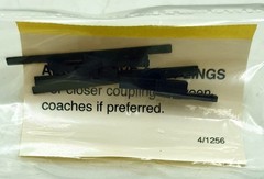 Hornby OO Gauge (1/76) R 4299B – SR Maunsell Composite Coach ‘5141’ – D Green