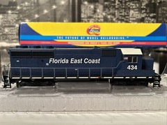 Athearn RTR 79688 Florida East coast GP 40-2 FEC 434 HO Diesel Road Switcher NEW
