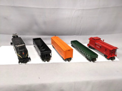 MTH Rail King #004 PRR Green 5-Stripe GG-1 Locomotive w/4 Freight Cars C-9