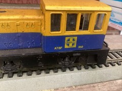 HO AHM 5153 B Diesel Switcher Santa Fe ATSF 360 GE-35 Ton TESTED