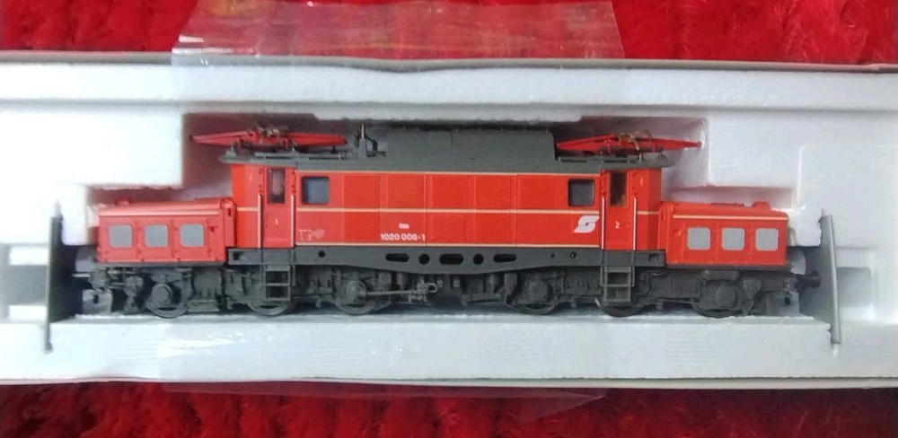 Roco 43485 HO gauge ÖBB E94 Krokodil locomotive ENGINE RARE Austria Train Scale