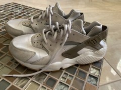 Nike Huarache Size 8.5 Fits Like 8