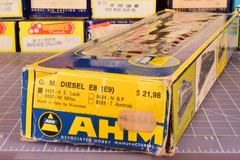 Rivarossi Erie Lackawanna GM Diesel E8(E9), good working condition, nose light
