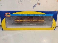 Athearn HO Wisconsin Central 2001 EMD GP38-2 #2001 – DCC Quick Plug 78889