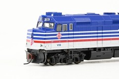 N Kato 176-9001 VRE Virginia Rail Express EMD F40PH No. V36 LOOSE SHELL